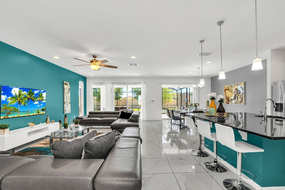 Luxury Home at Sonoma 9 En-suites Son102 view 2