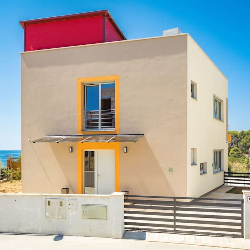 Villa Lavanda - Seaside Luxury Villa for 8 Guests