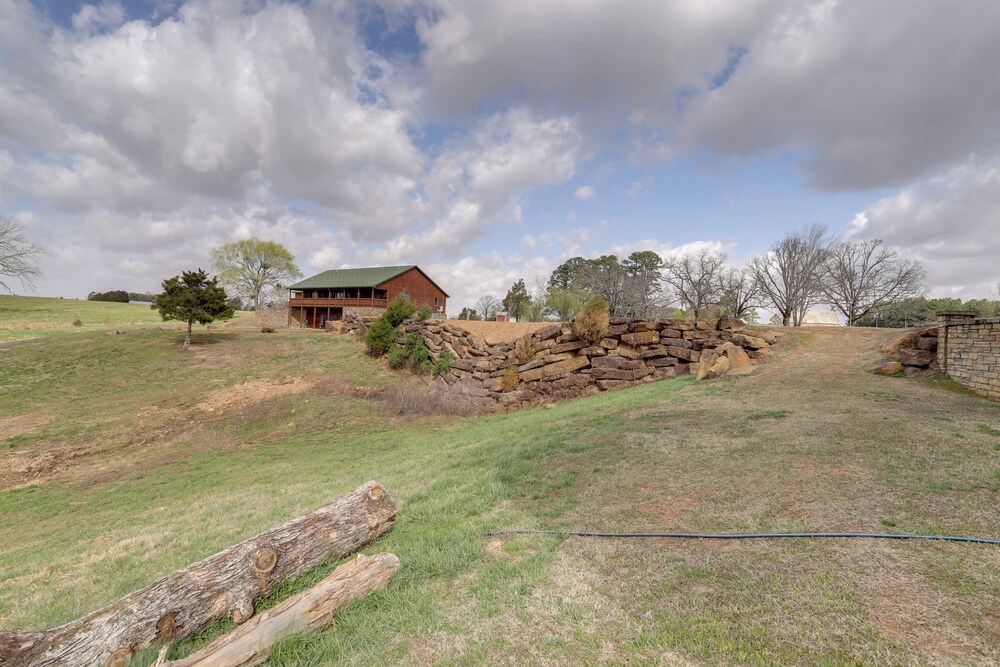 366 Shared Acres, Lake Access: Ozark Getaway!