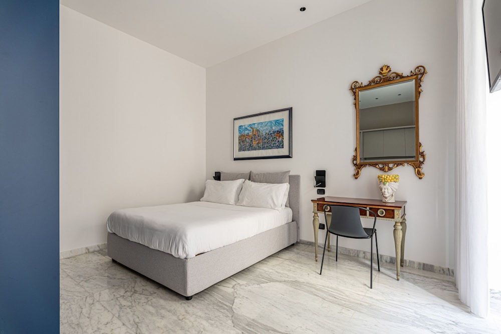 Palazzo Giglio Charme Suite 1 by Wonderful Italy