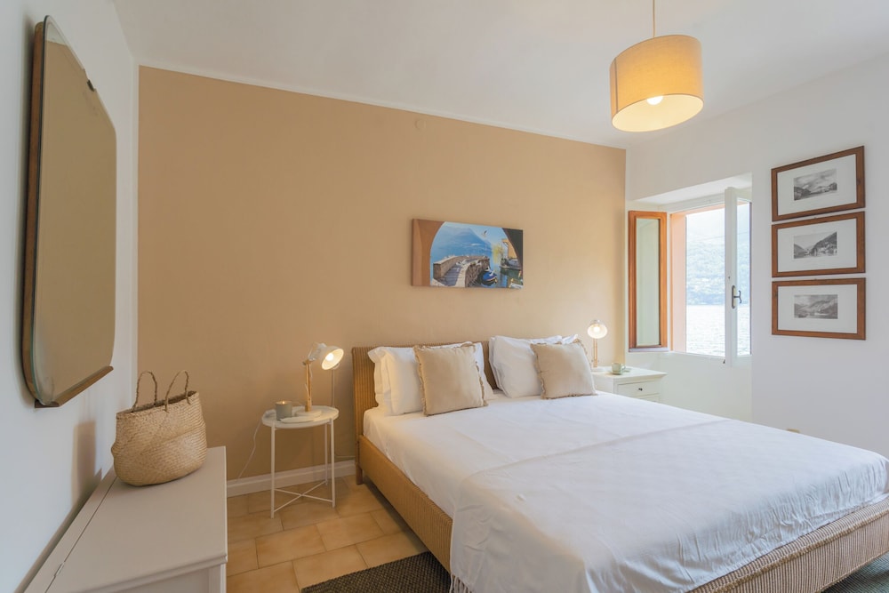 Il Porticciolo by Rent all Como