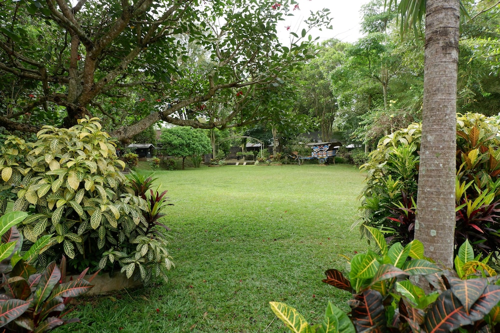 Omah Kebon Guest House