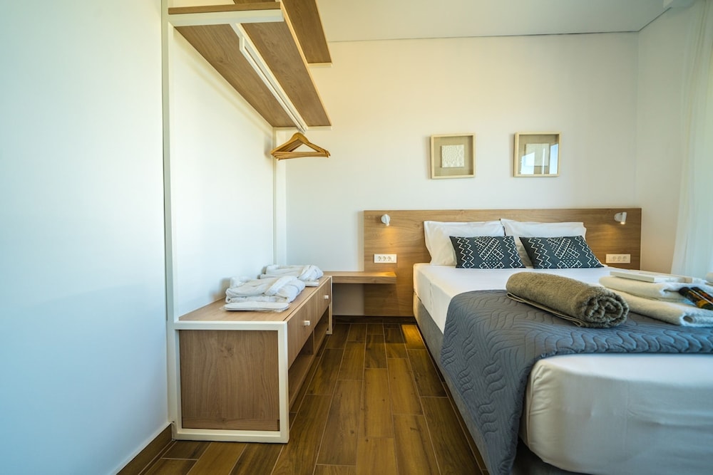 Villa Con Vista- Heated Pool 4 bdr Sleeps 8