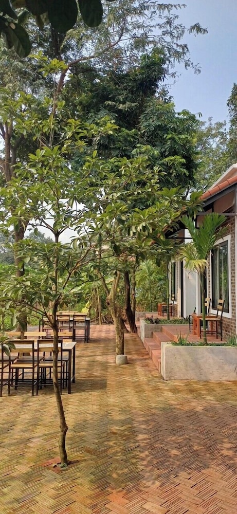 Tam Coc Happy Day Bungalow