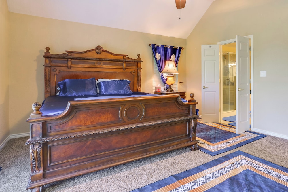 9 Mi to Lake Texoma: Calera Escape w/ Gazebo!