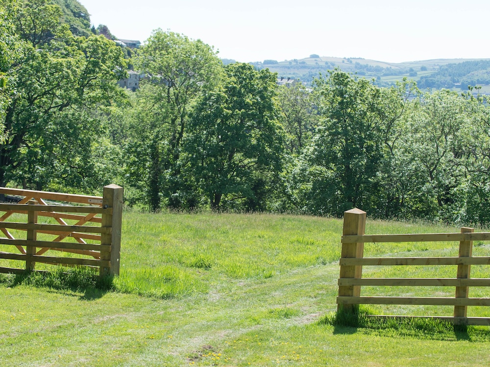 Fernhill Castle