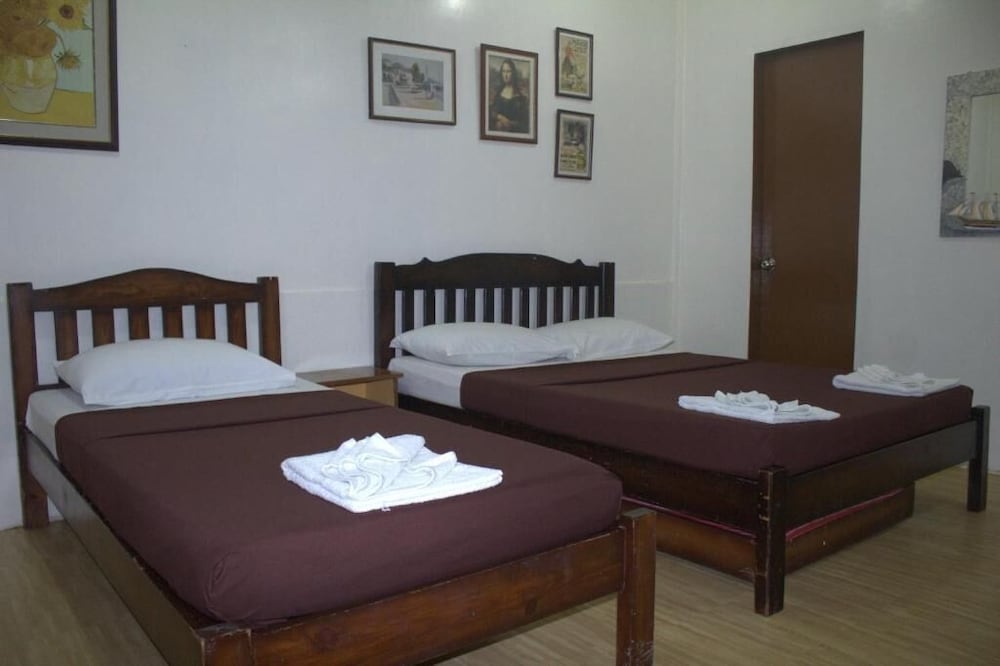 Coron Village Lodge