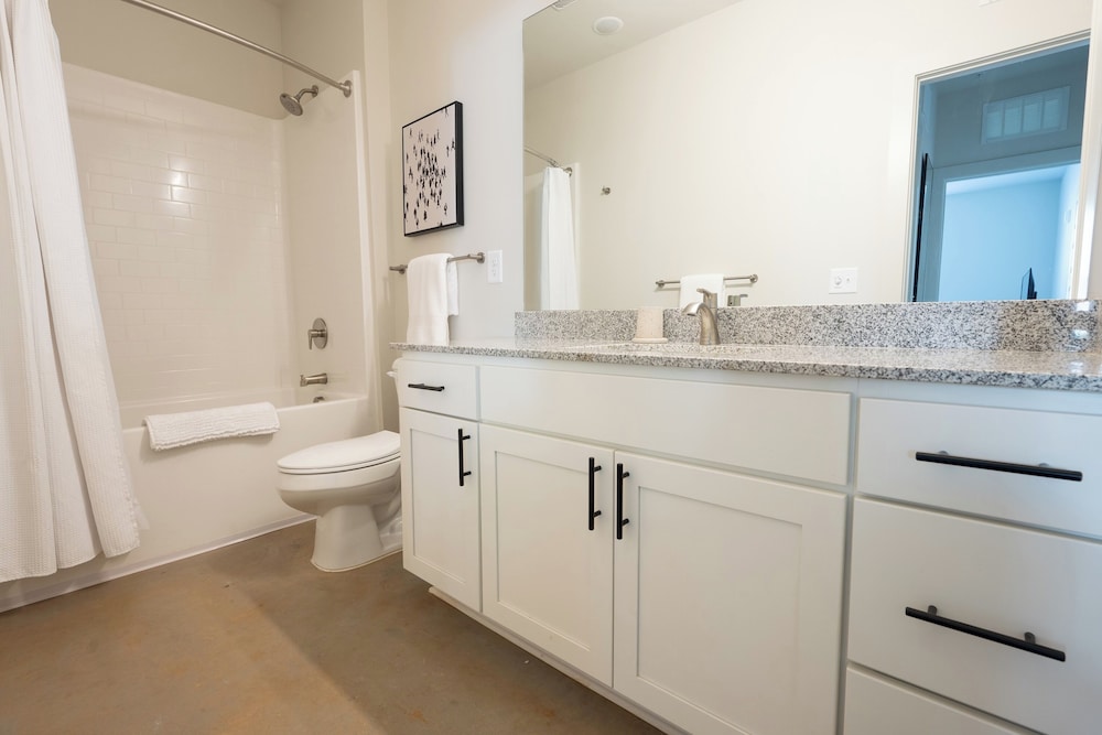 Landing Furnished Apartments - Northwest Charlotte