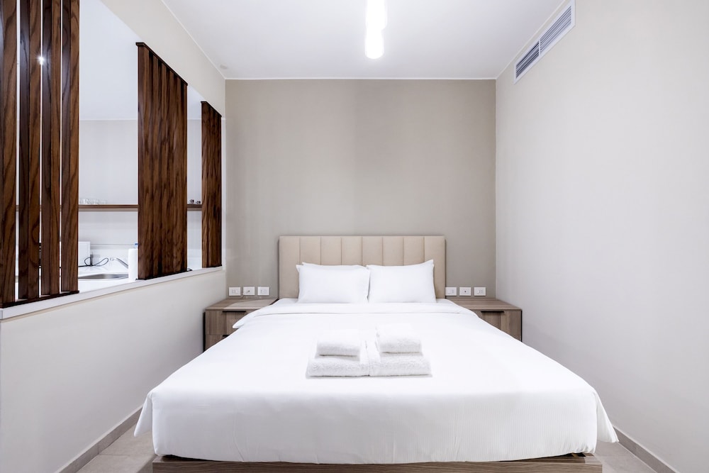 Vesta - Luxury Studio - Aeon Tower