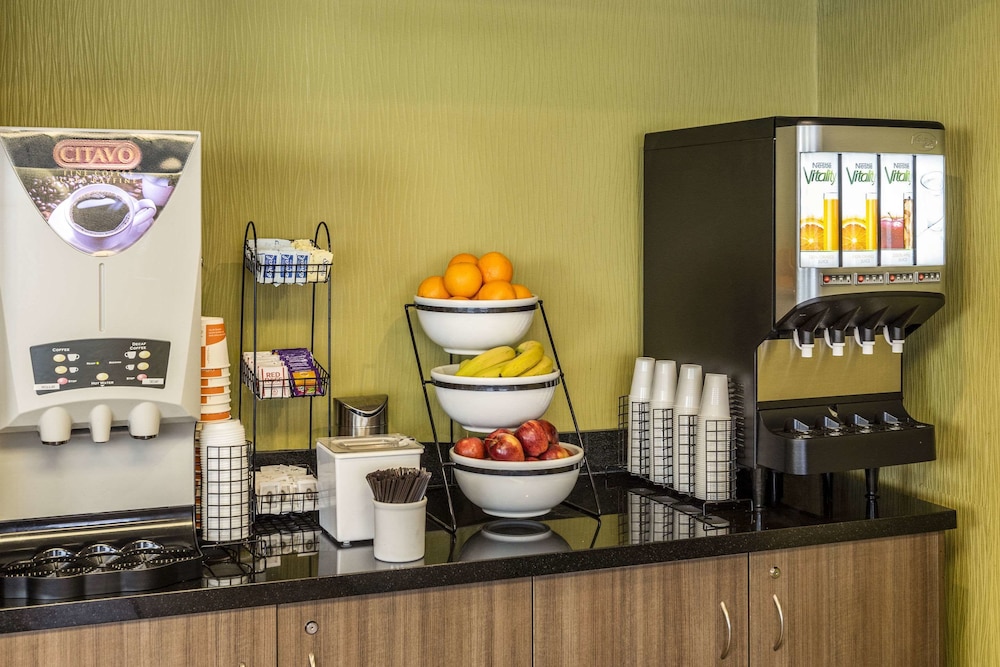 Fredericton Vacations - Comfort Inn - Property Image 18