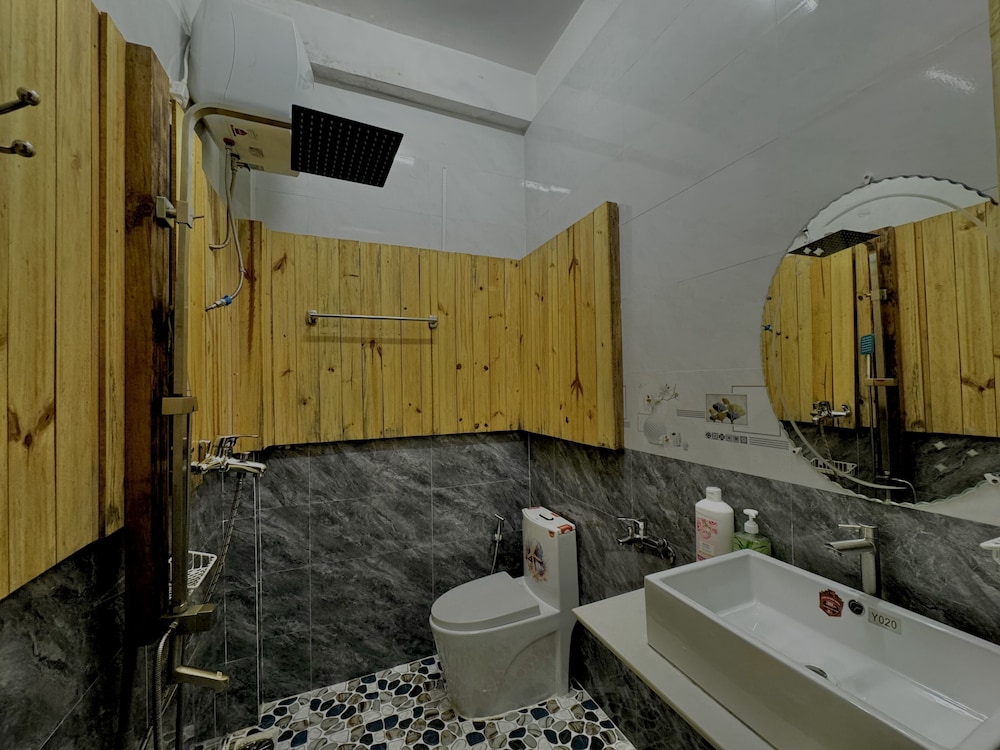 My Stay 1 Le Van Tam