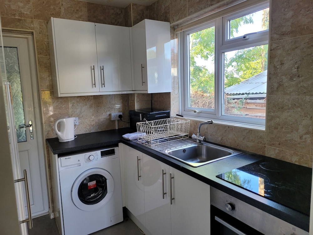 Bright & Homely Apartment, photo 9