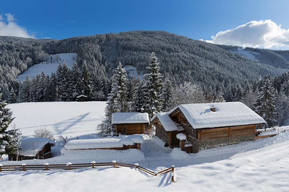 Chalet in St. Martin With Sauna & Mountain Views