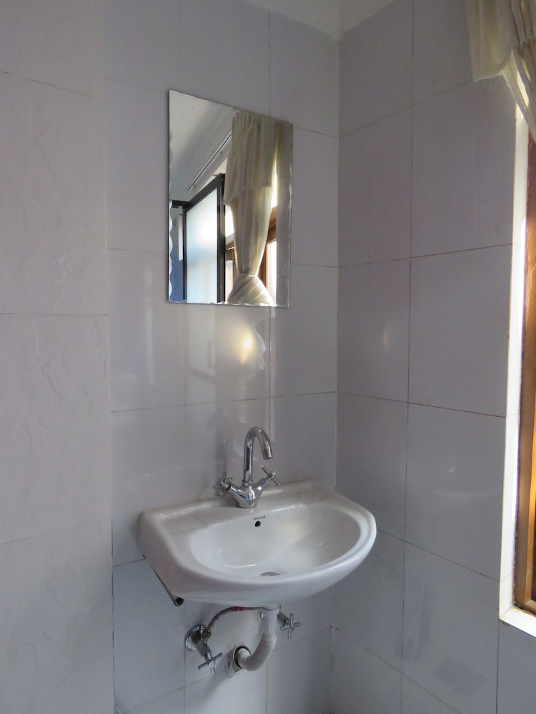 Friend's Guest  House