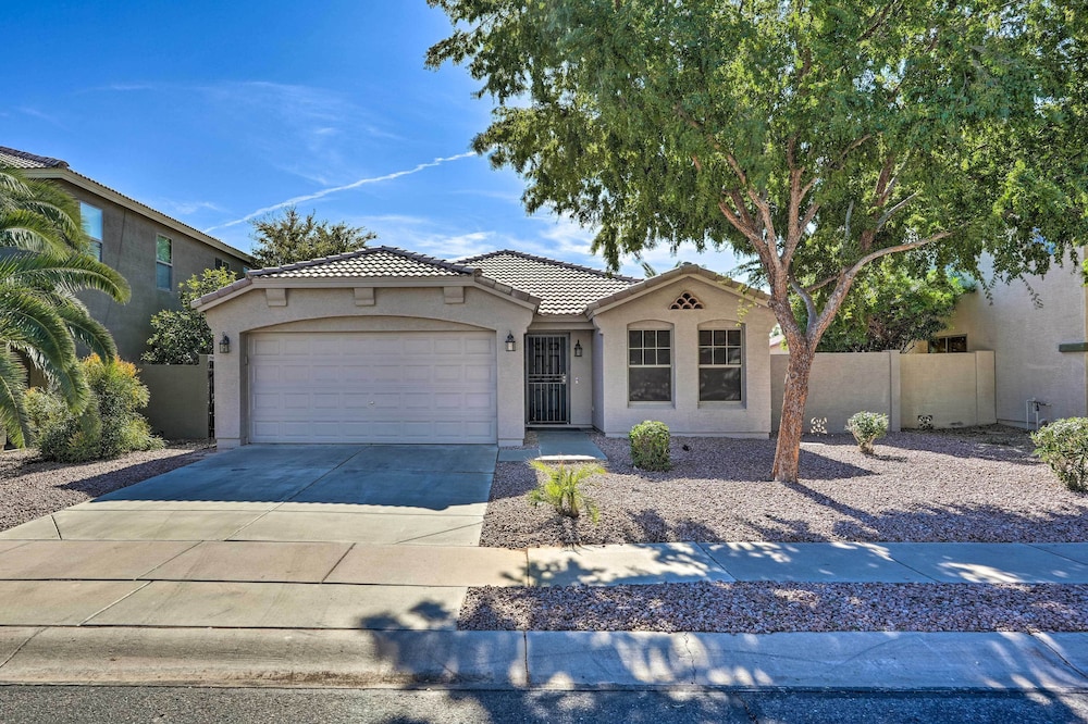 Avondale Home w/ Pool, 5 Mi to State Farm Stadium! view 5