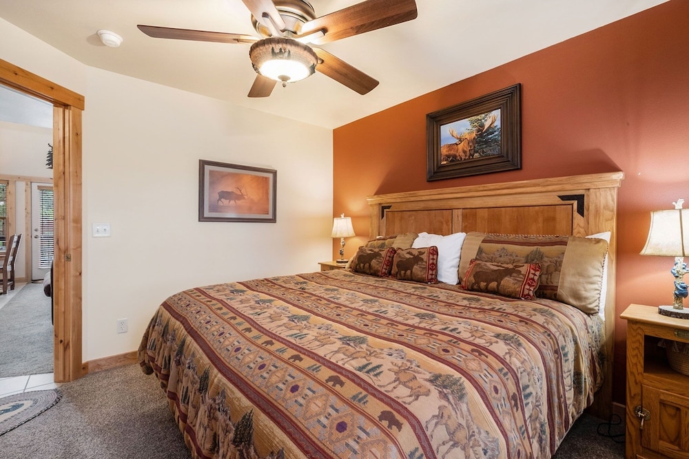 Solitude Condos - Estes Park CO