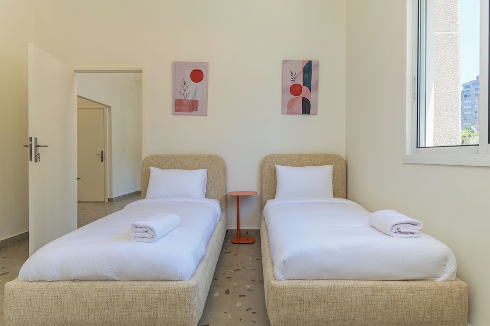 Callista 2-BR Apartment in Gemmayze