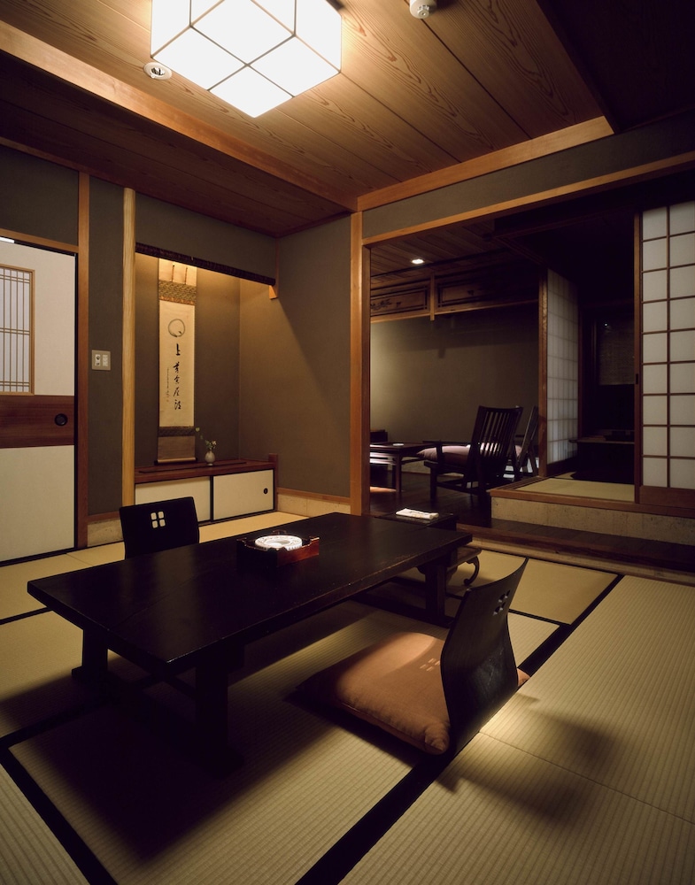 Yuzuya Ryokan photo 4