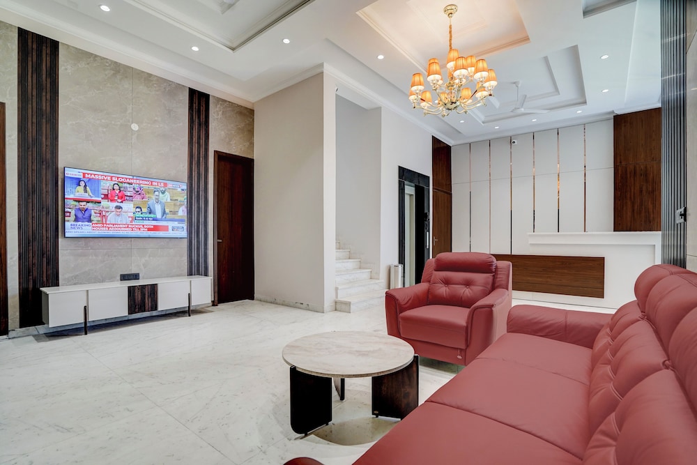 Nirvana Hotel & Banquet