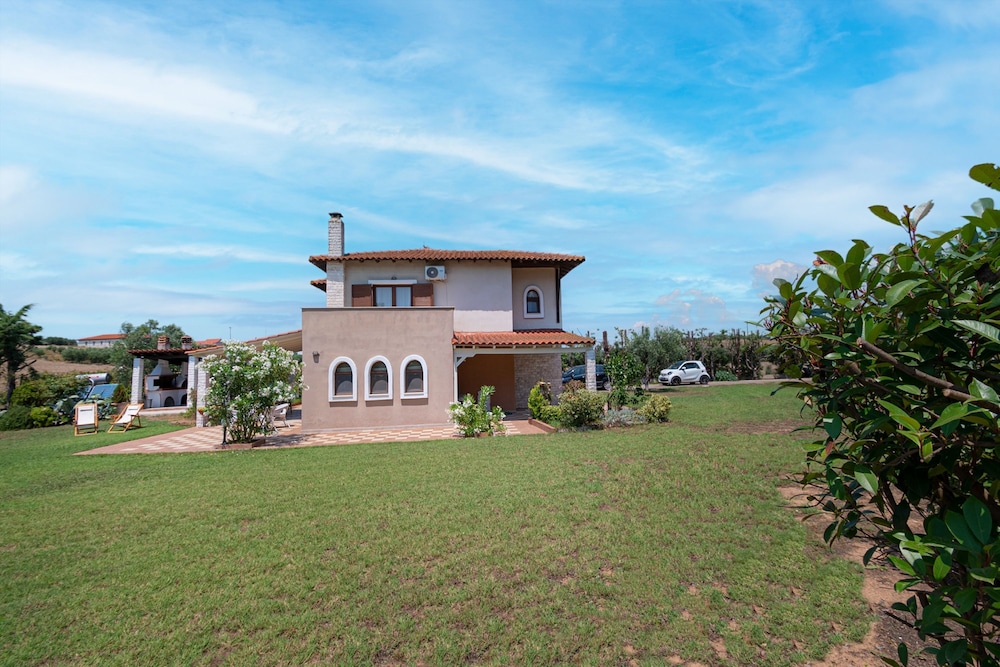 Alex Billy House by Travel Pro Services