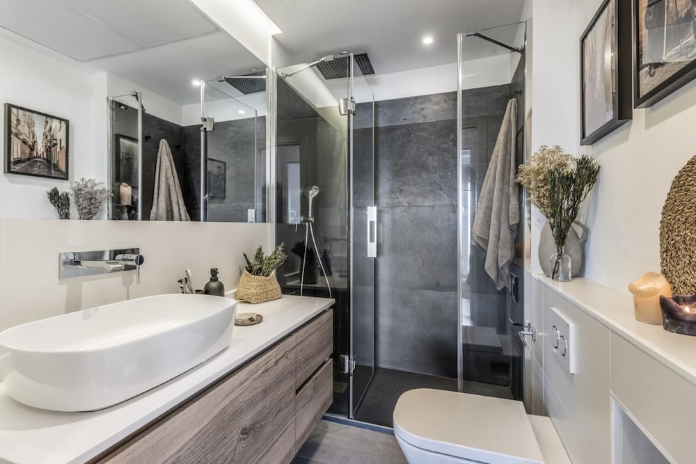 Monda - 2 Bedrooms and Terrace in Goya