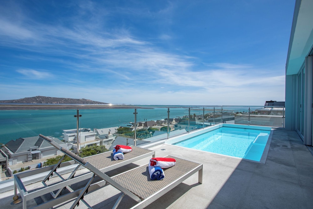 The View Langebaan with Heated Pool