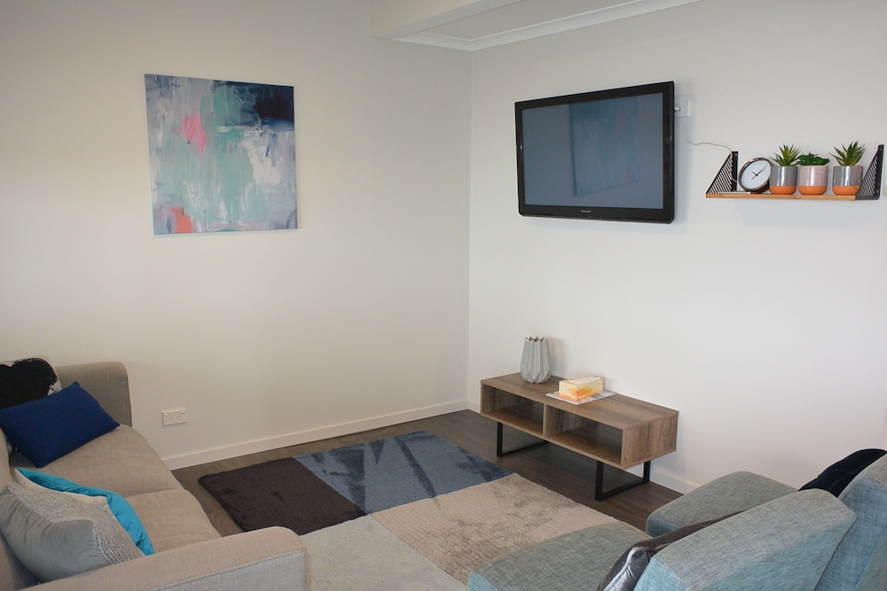 Dungowan Waterfront Apartments