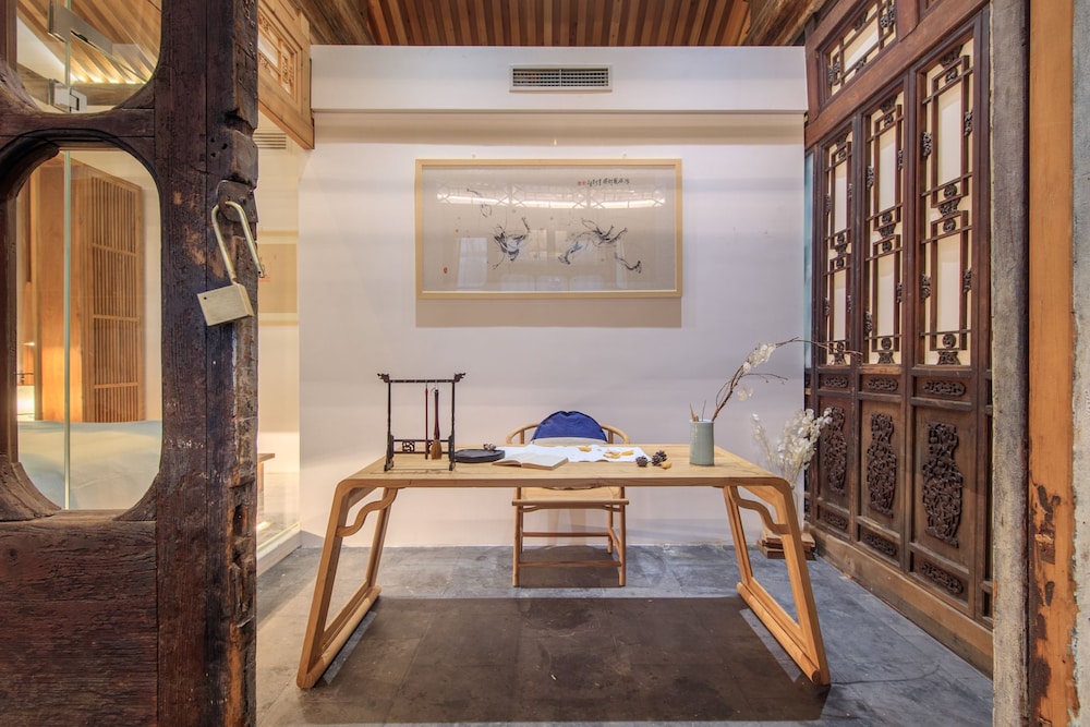 Isvara Flowing Ocean Guesthouse