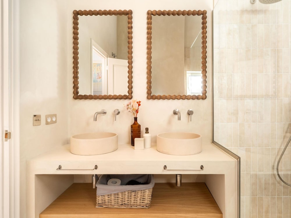 Apartamento de Tres Habitaciones con Terraza 11B