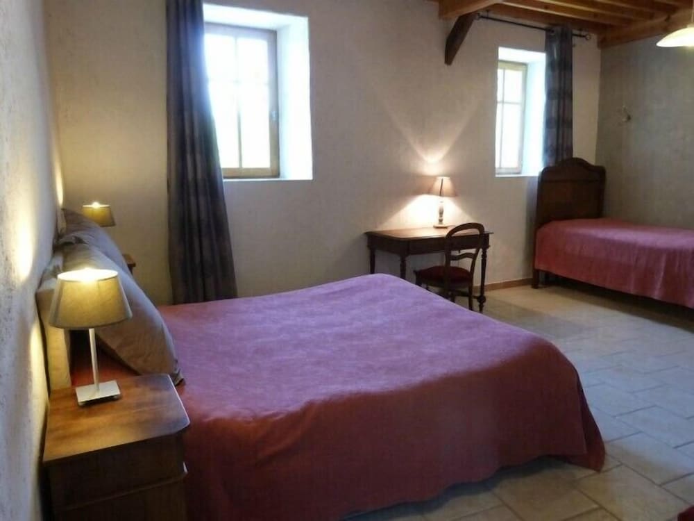 Photo 10