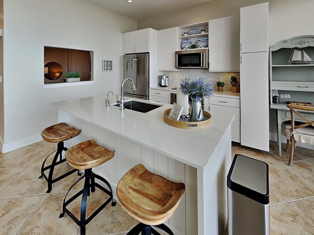 Endless Summer by Ryson Vacation Rentals