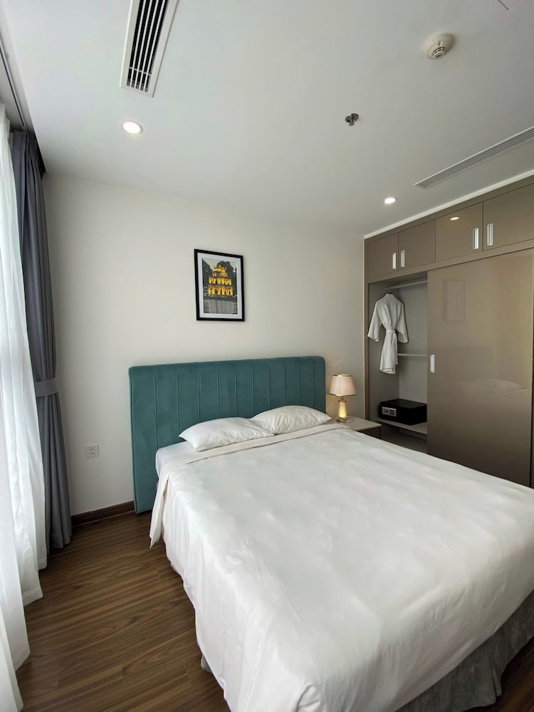 Vinhomes West Point Residence