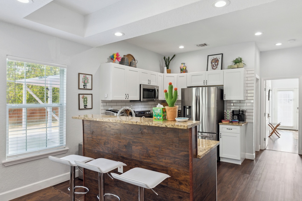 Walk to Alamodome! Stylish Home w/ Private Parking