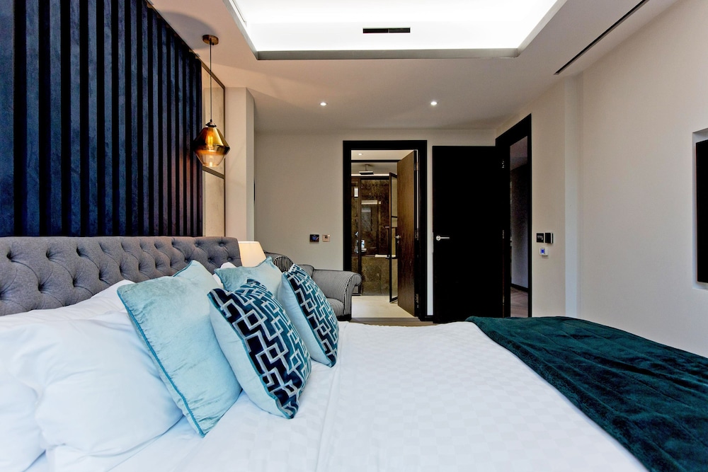 3-bed Deluxe Apt 205