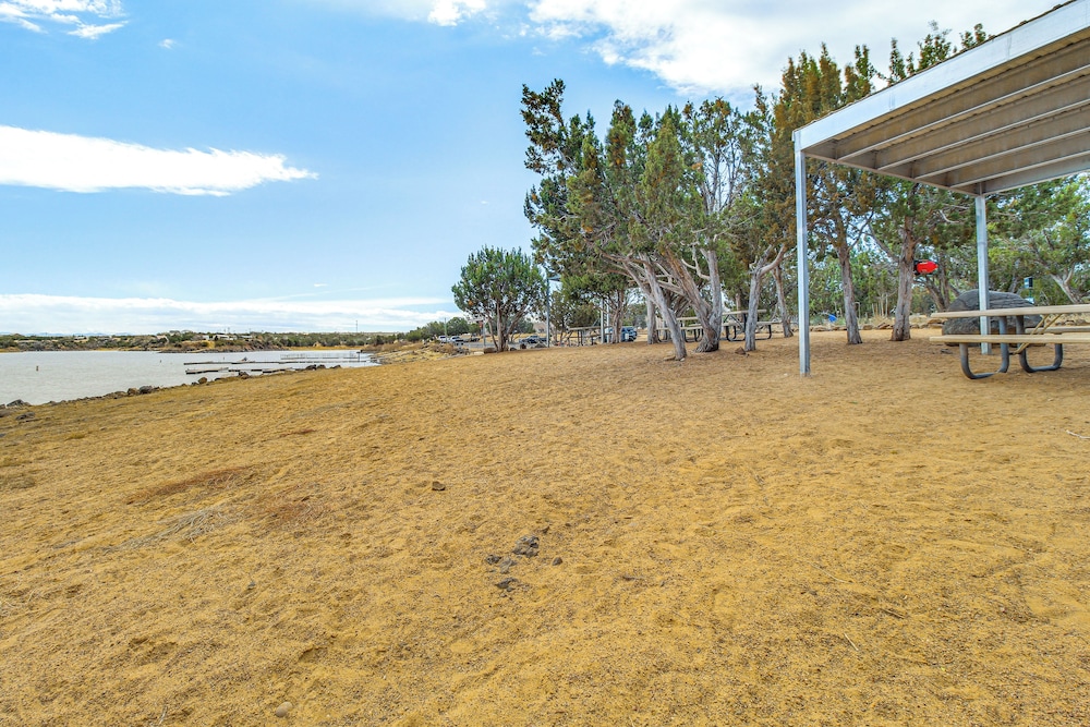 Firelit Nights By the Lake: Cozy Show Low Retreat