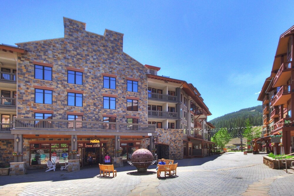 Beautiful Condo In The Heart of Copper - MC308 by RedAwning