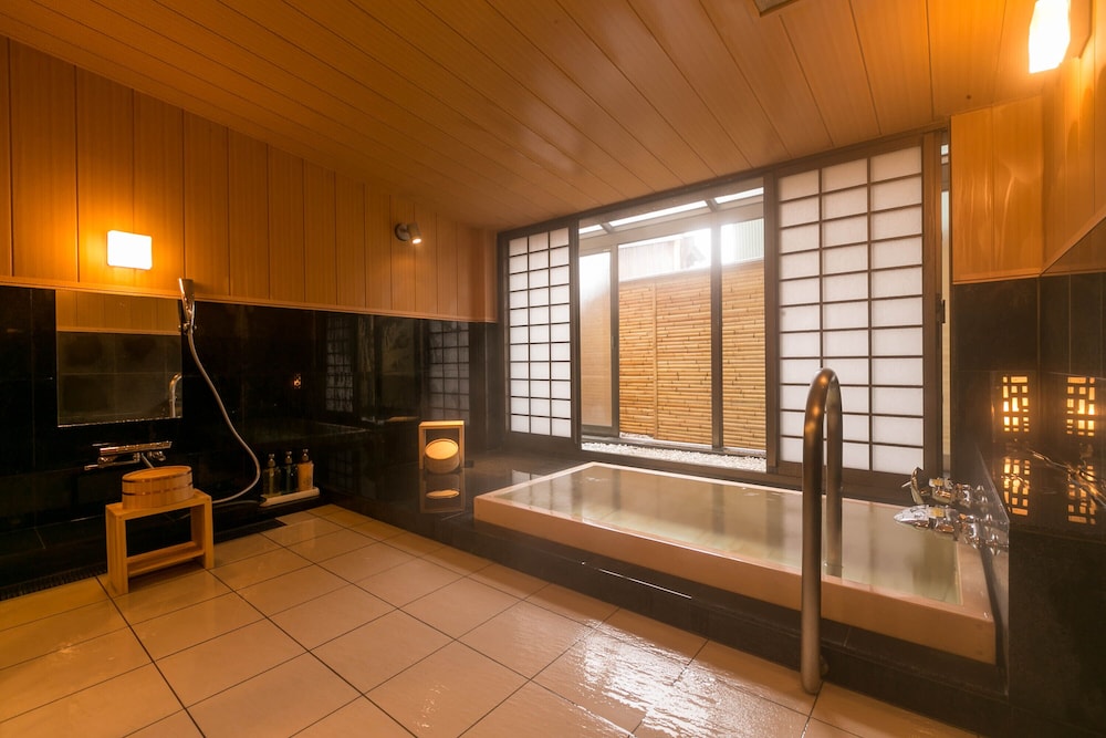 Shimosuwa Onsen Chosenkaku Kameya view 5