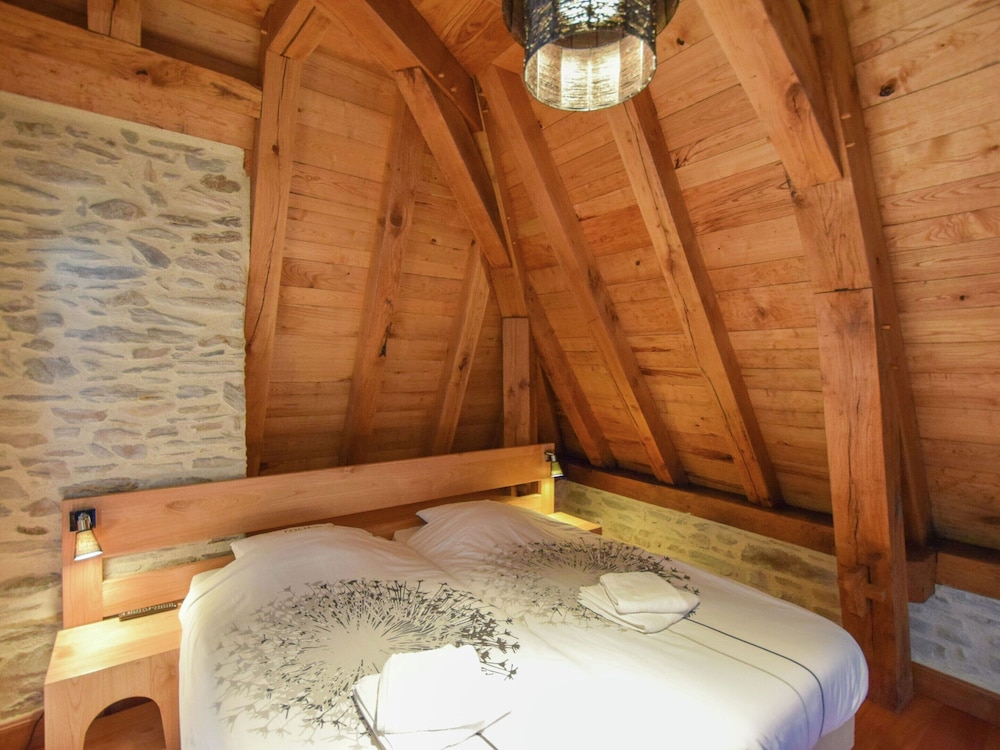 Elegant Countryside Retreat photo 4