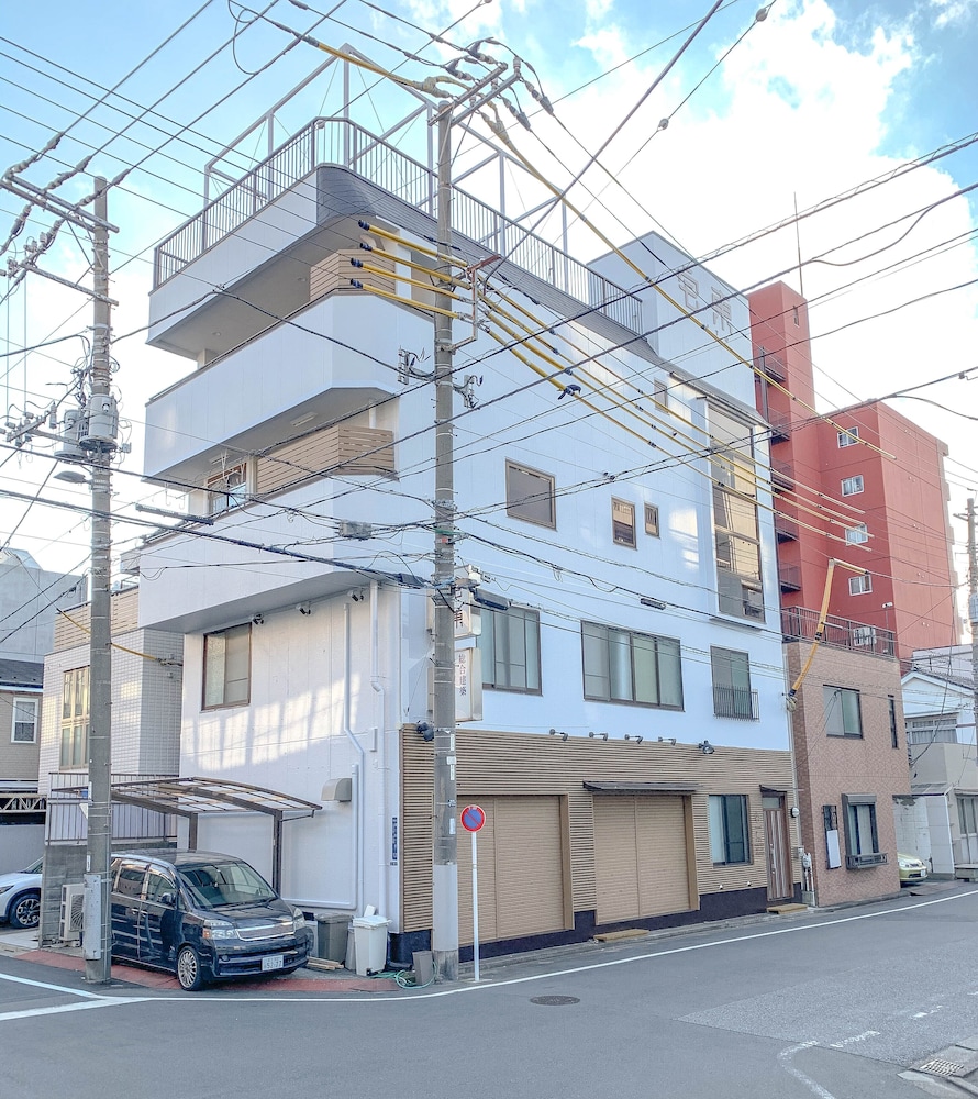 ZAITO Tokyo Yokokawa Economy Inn