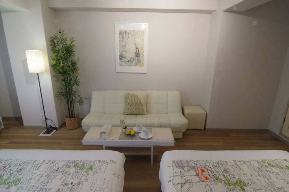 Nipponbashi Art Hotel