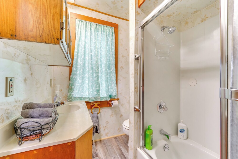 3 Mi to Penn's Creek Access: Hideaway w/ Grill!