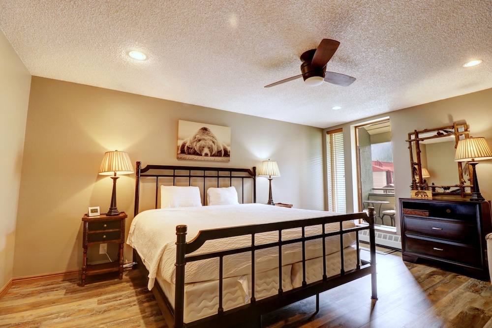 SkyRun Copper Mountain Resort Vacation Lodging