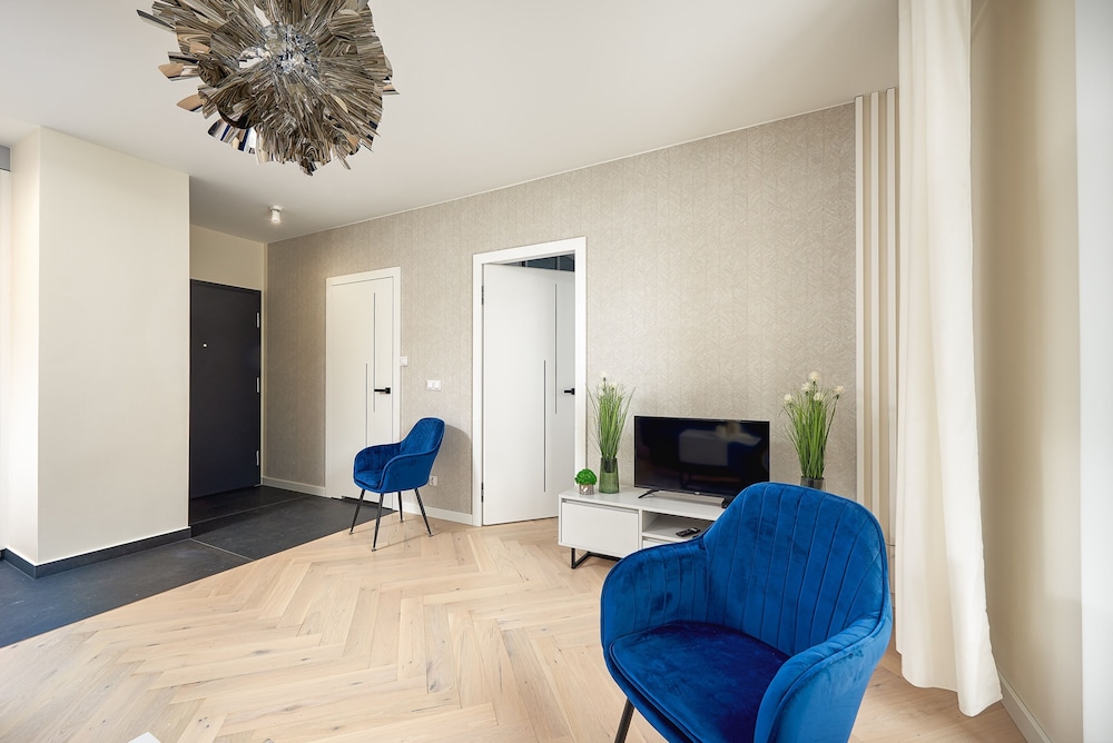 Modern apartments on Milionowa view 3