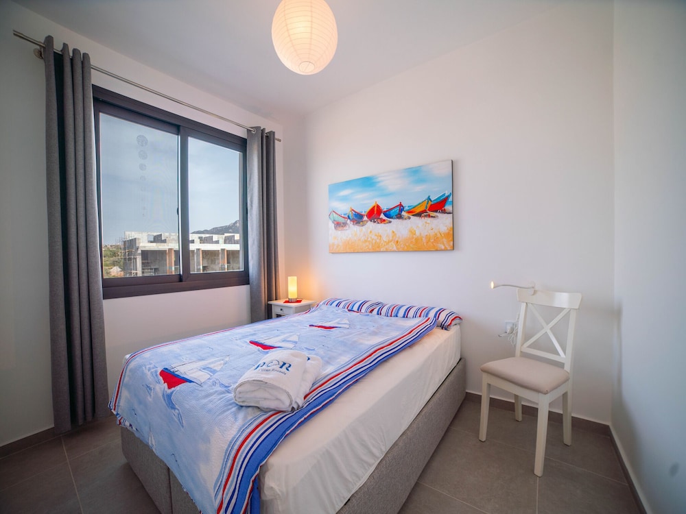 Homely and Convenient Apartment With Lovely sea View
