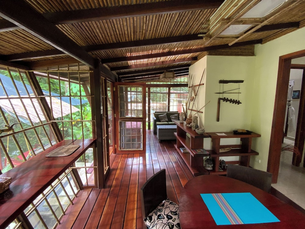 Uva Blue Villas