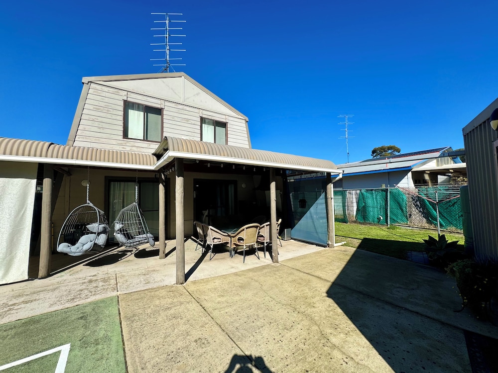 Coastal Paradise in Preston Beach