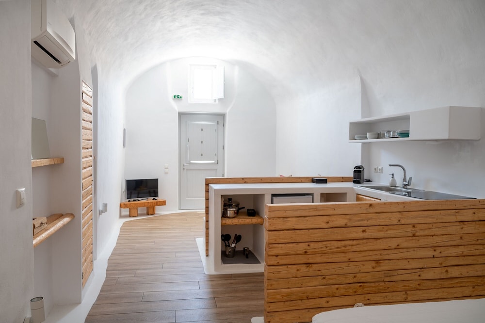 Karpimo Suites