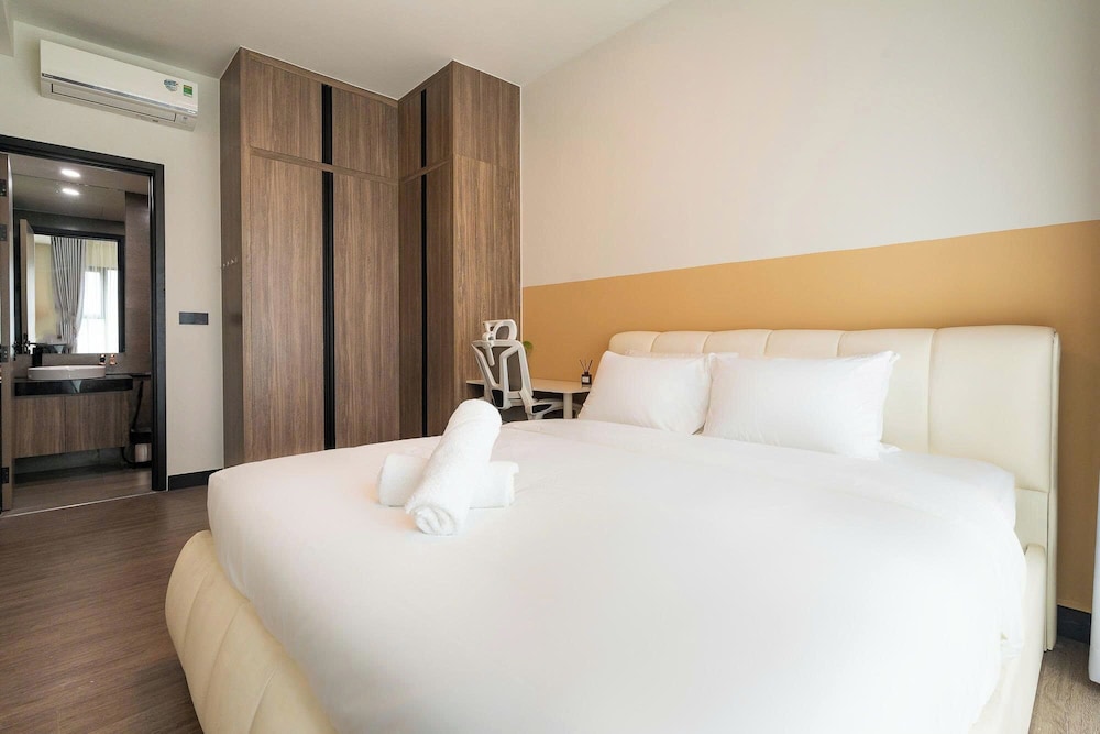 Luxury Vela Luxe - De La Sol Sai Gon