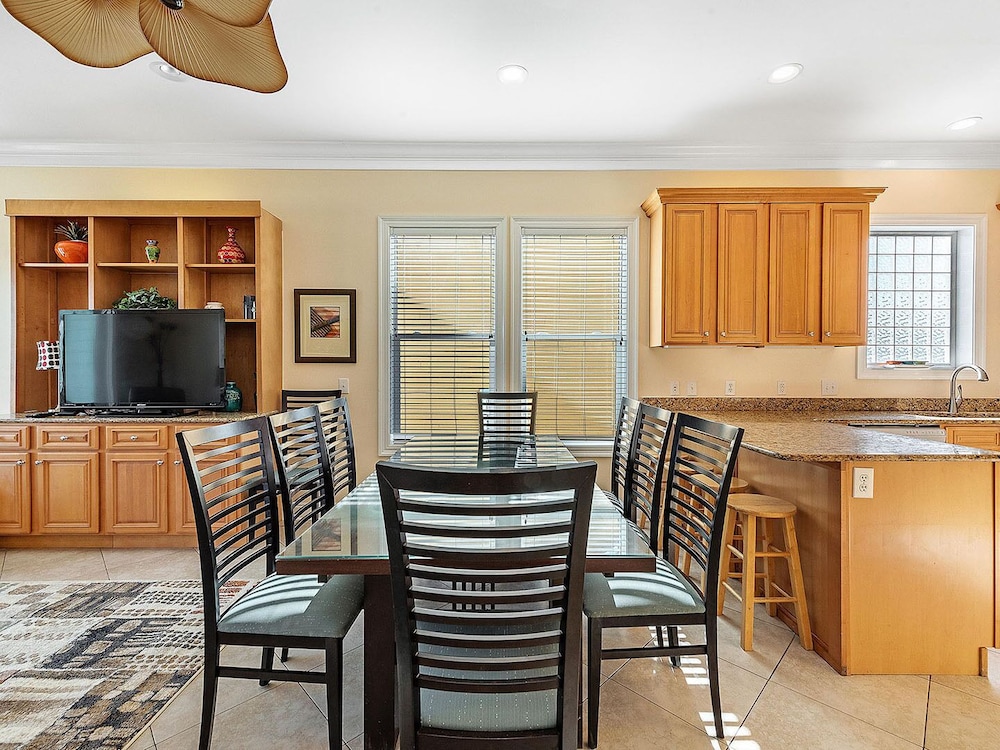 Wit's End by Southern Vacation Rentals view 2