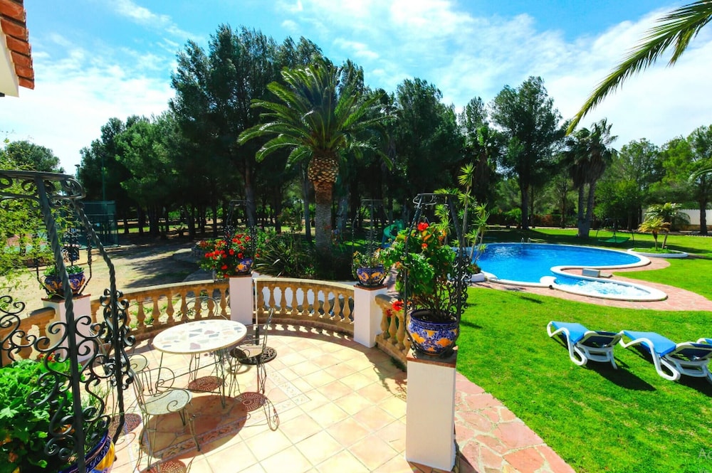 Villa Balneari Resort Casa Vacances Per Famílies Chalet Casa Rural